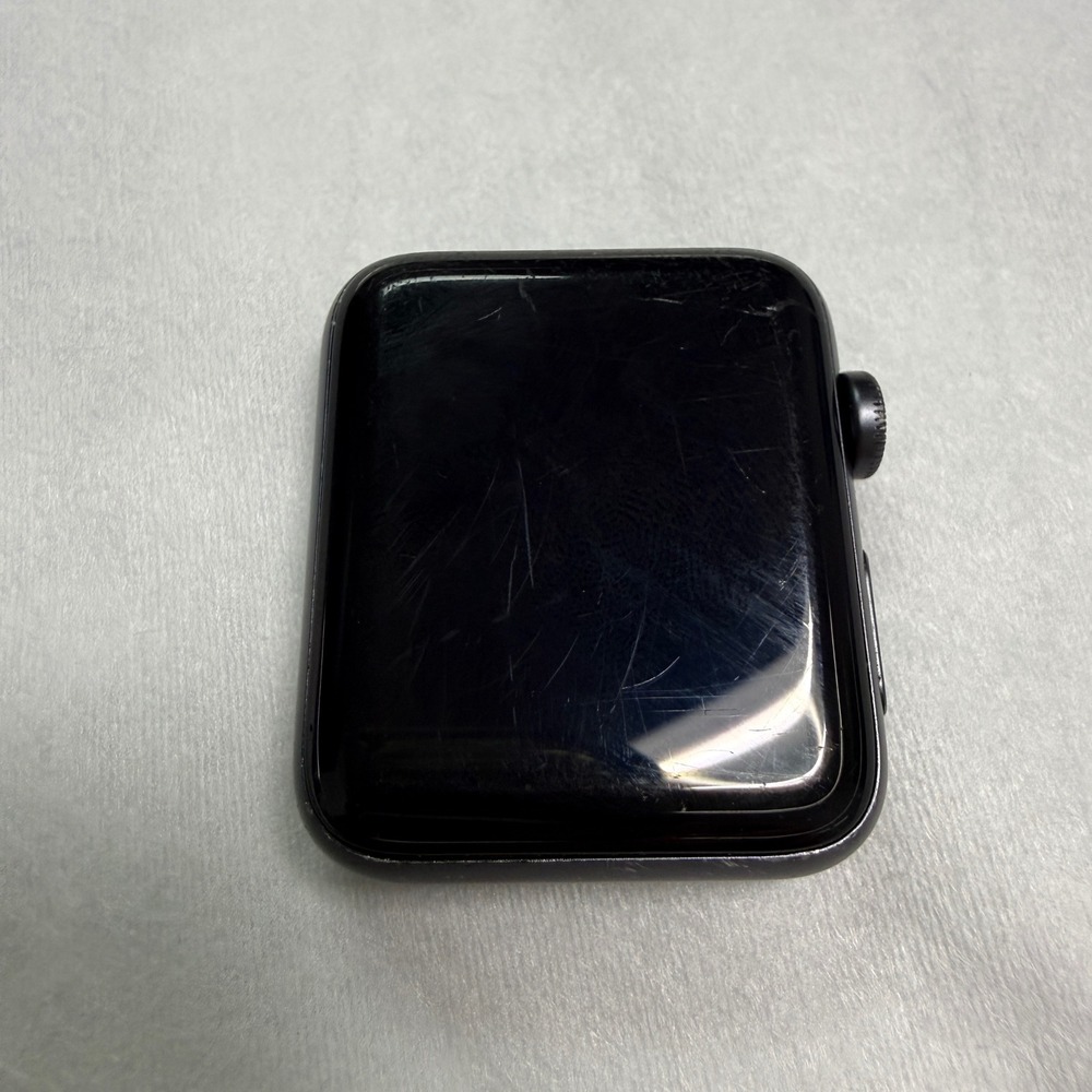 Apple Watch Series 3 GPS 42mm Space Gray Aluminum Case Black Smartwatch